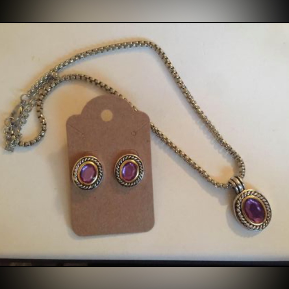 Necklace and earring set (new)